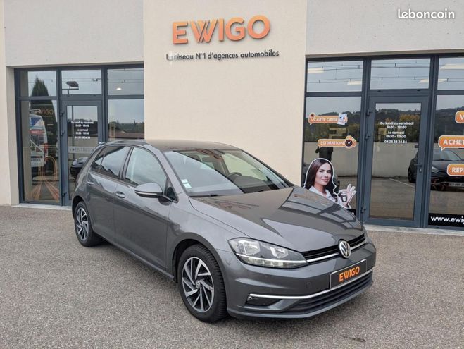 Cliquer pour voir la photo suivante Volkswagen Golf 1.6 TDI 115CH CONNECT BLUEMOTION DSG7 Gris de 2019