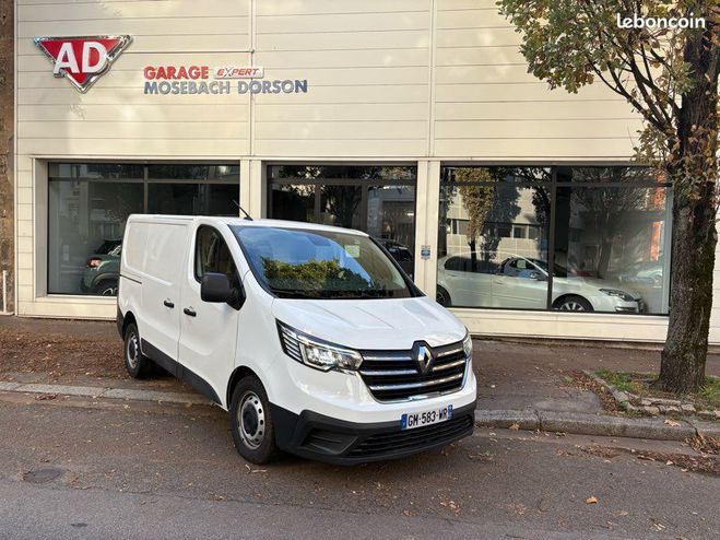 Cliquer pour voir la photo suivante Renault Trafic 2.0 Dci 2023 état irréprochable Blanc de 2023
