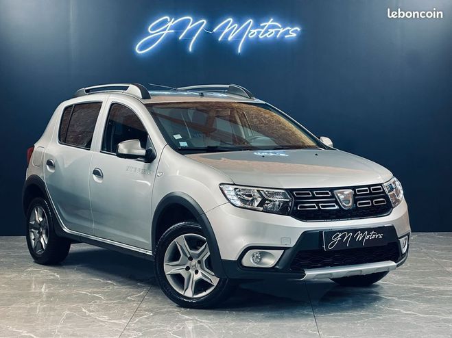 Cliquer pour voir la photo suivante Dacia Sandero 0.9 TCe 90ch Stepway Première main Entre Gris de 2020