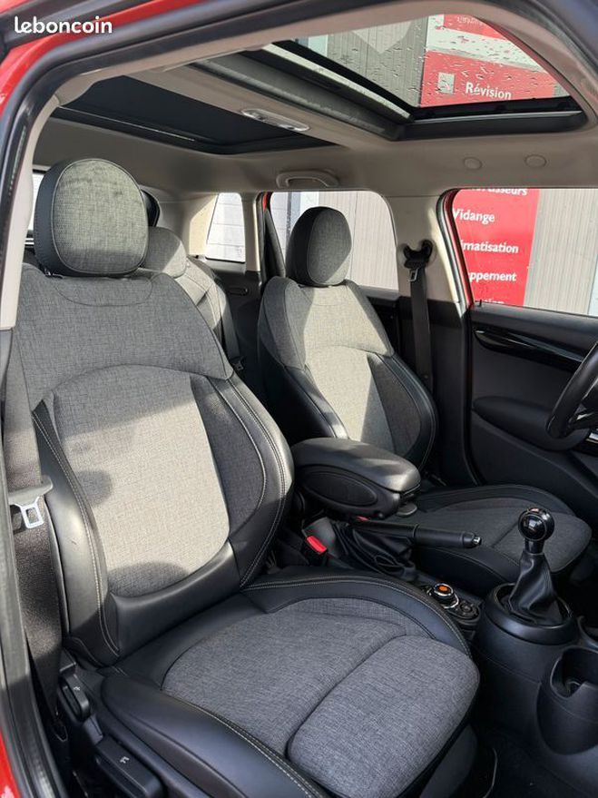 Mini Cooper 136 heddon street Orange de 2019