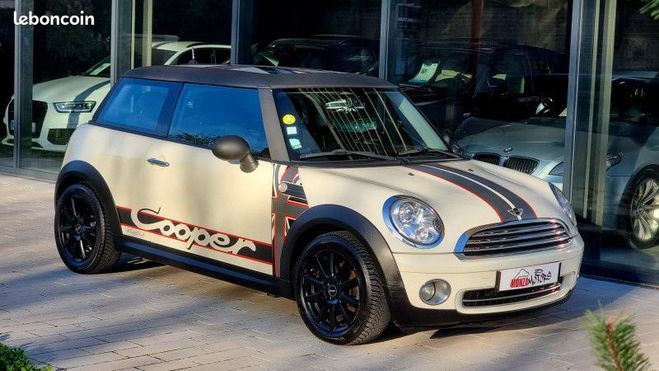 Cliquer pour voir la photo suivante Mini One COOPER 120CH PACK CHILI Beige de 2009