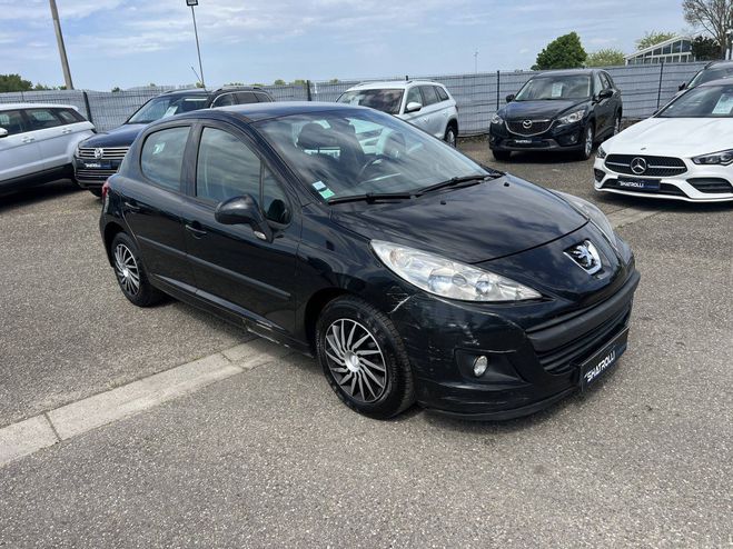 Peugeot 207 1.4 HDi 70ch 4cv 5Portes 5Places Clim CT NOIR de 2010