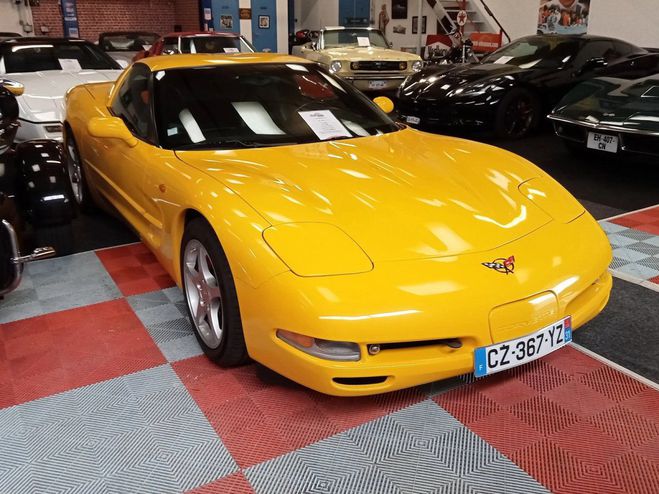 Chevrolet Corvette C5 coupe 2002 Millenium Yellow.  de 2002