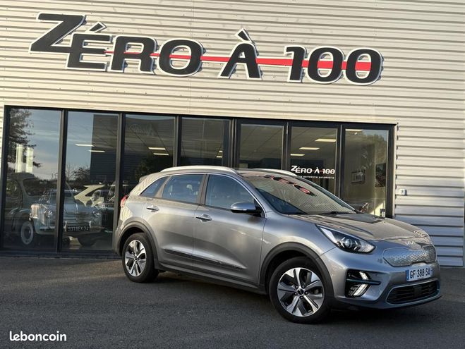 Cliquer pour voir la photo suivante Kia Niro e-niro active ( siège et volant électriq Gris de 2022