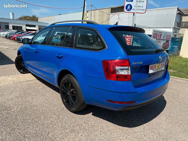 Skoda Octavia 1.6 TDI 116ch SCR Active Euro6d-T 1re M Bleu de 2019