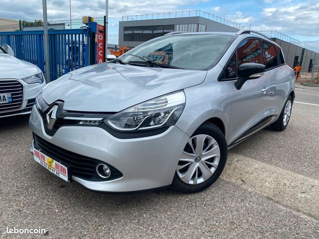 Renault Clio IV Estate 90ch Intens Gris de 2014