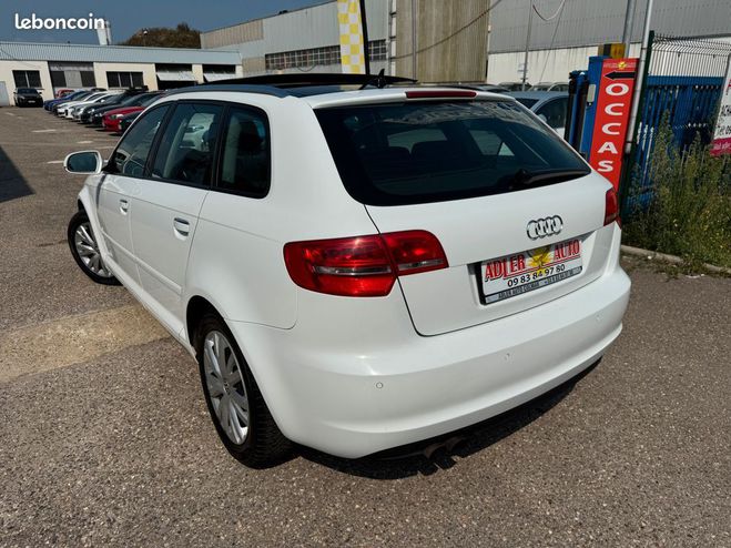Audi A3 Sportback II 1.8 TFSI 160 AMBITION LUXE  Blanc de 2011