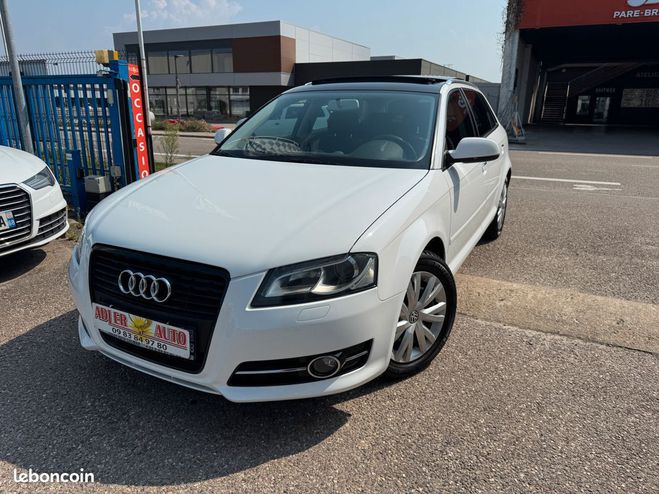 Audi A3 Sportback II 1.8 TFSI 160 AMBITION LUXE  Blanc de 2011