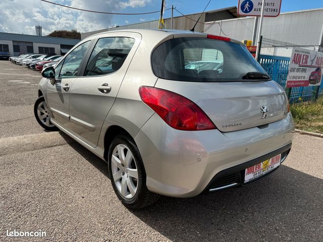 Peugeot 308 1.6 VTi 16v 140 Confort Pack Boite-Auto  Gris de 2009