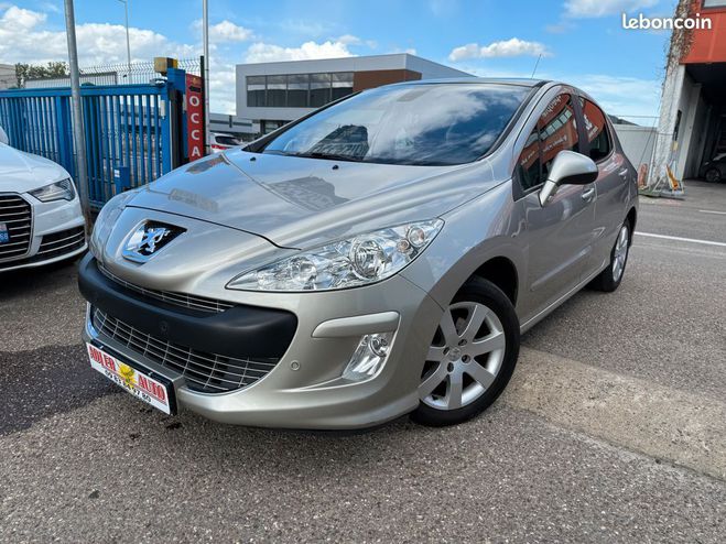 Peugeot 308 1.6 VTi 16v 140 Confort Pack Boite-Auto  Gris de 2009
