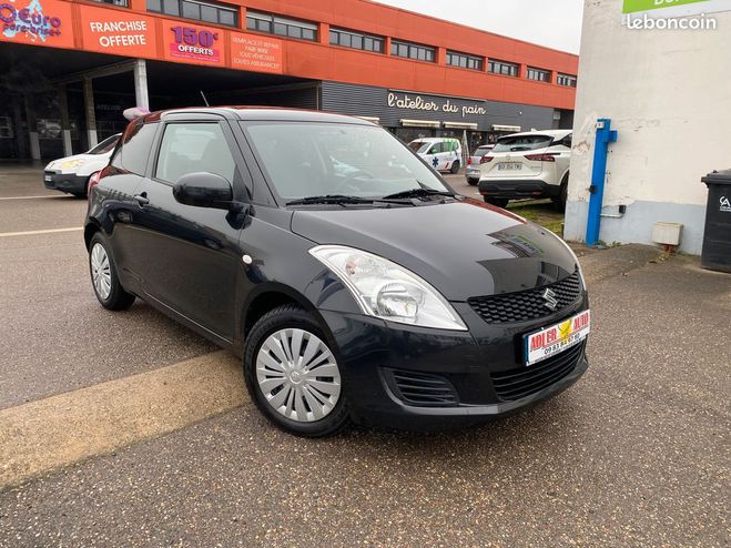 Cliquer pour voir la photo suivante Suzuki Swift III 1.2 VVT 94 CH GLX Noir de 2012