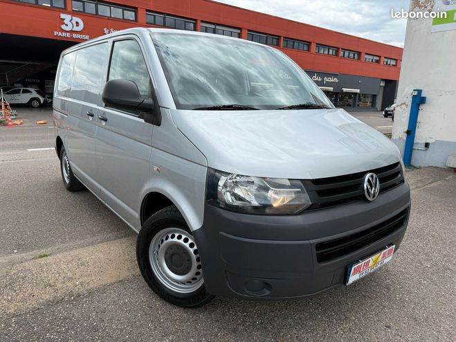 Cliquer pour voir la photo suivante Volkswagen Transporter T5 Phase (2) 2.0 TDI 102 Pack Confort 3 Gris de 2011