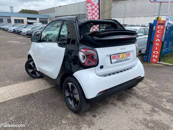 Smart Fortwo CABRIO ELECTRIQUE BVA 82 CH EQ PRIME 1r Blanc de 2020