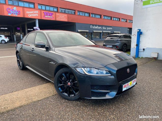 Cliquer pour voir la photo suivante Jaguar XF II 2.0 D 180 CH R-SPORT AWD BVA8 4 ROUE Noir de 2018