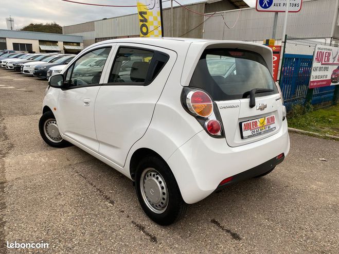 Chevrolet Spark 1.0i 70 CH SERIE LS 5P Blanc de 2011