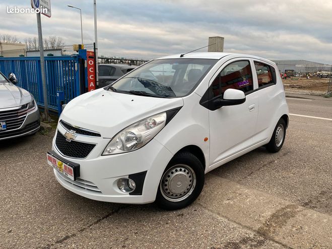 Chevrolet Spark 1.0i 70 CH SERIE LS 5P Blanc de 2011