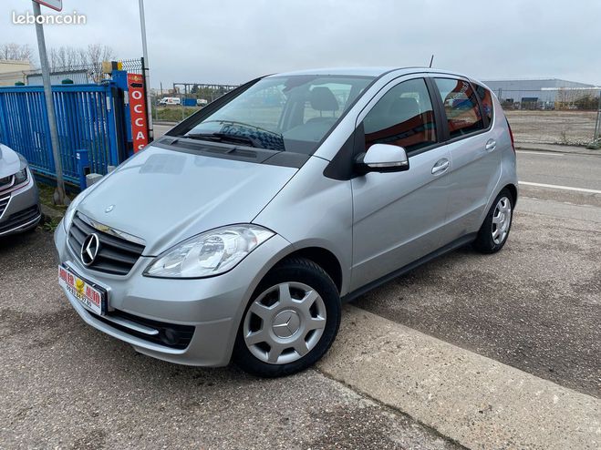 Mercedes Classe A II (2) 150 95 CH CLASSIC CONTACT 5P Gris de 2009