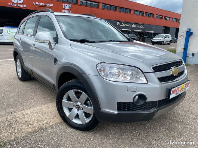 Cliquer pour voir la photo suivante Chevrolet Captiva LT 2.4i 140 Pack 4x4 Gris de 2007