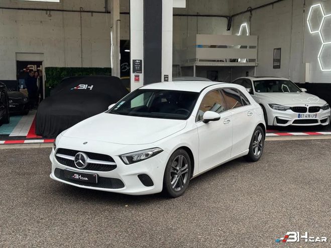 Cliquer pour voir la photo suivante Mercedes Classe A 180 136cv STYLE LINE 7G-DCT BVA Blanc de 2020