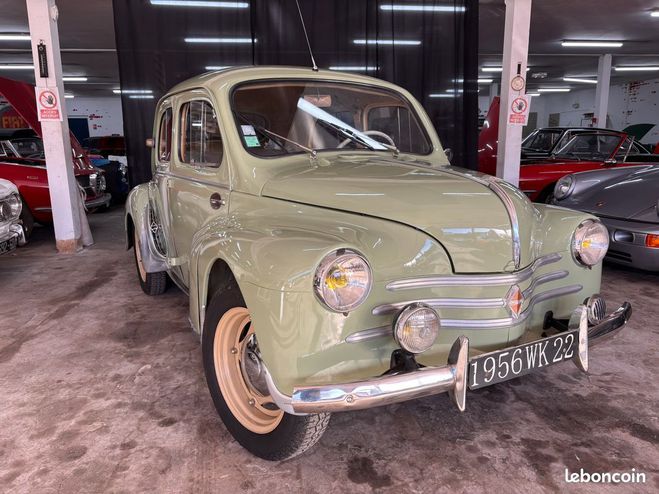 Cliquer pour voir la photo suivante Renault R4 L sport Vert de 1960
