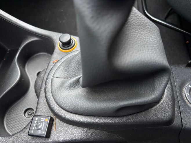 Dacia Sandero 1.4 MPI 75 BLACKLINE Gris de 2010