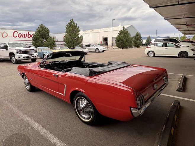 Ford Mustang CABRIOLET 64 1/2 UNE DES TOUTES PREMIERE RAGOON RED de 1964