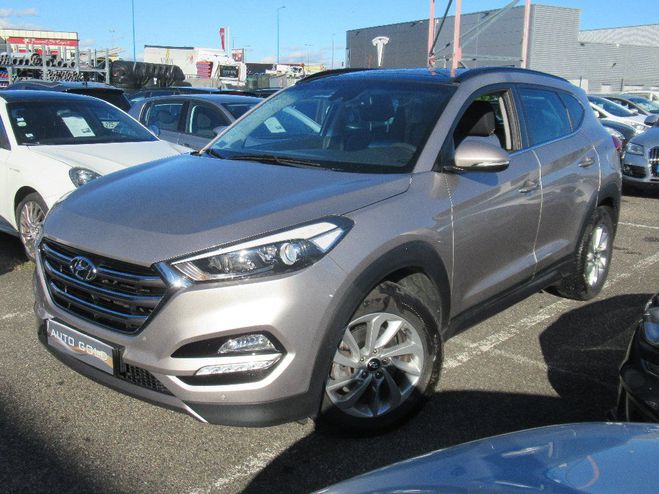 Cliquer pour voir la photo suivante Hyundai Tucson 2.0 CRDi 185 4WD BVA Executive Blanc de 2016