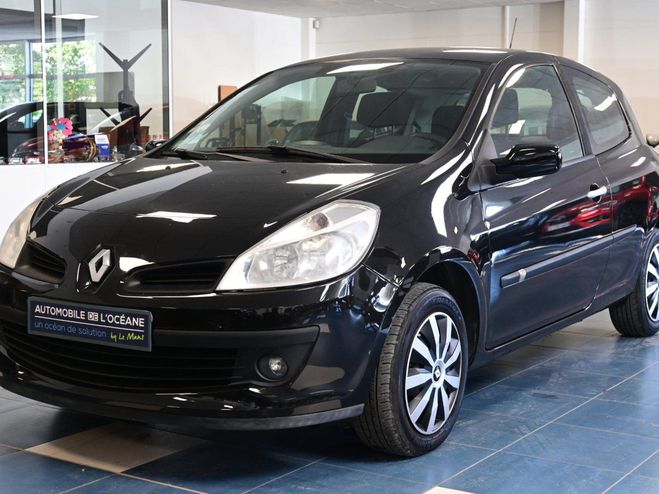 Renault Clio III 1.5 dCi 70 eco2 Dynamique Noir de 2008