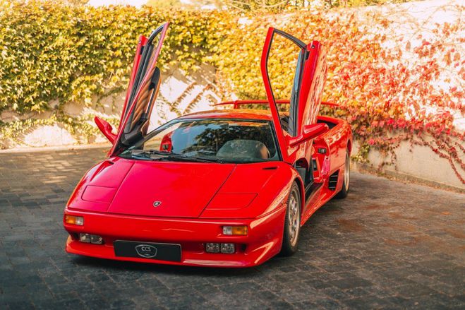 Lamborghini Diablo 5.7L V12 492 ch / COLLECTOR/ NEW PAINT Rouge de 1994