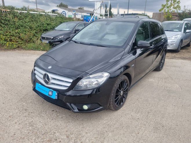 Mercedes Classe B II (W246) 180 CDI 1.8 Fascination 7G-DCT INCONN de 2012