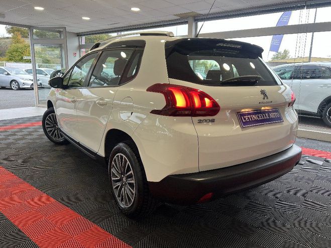 Peugeot 2008 1.2 82ch BVM5 Active Blanc de 2018