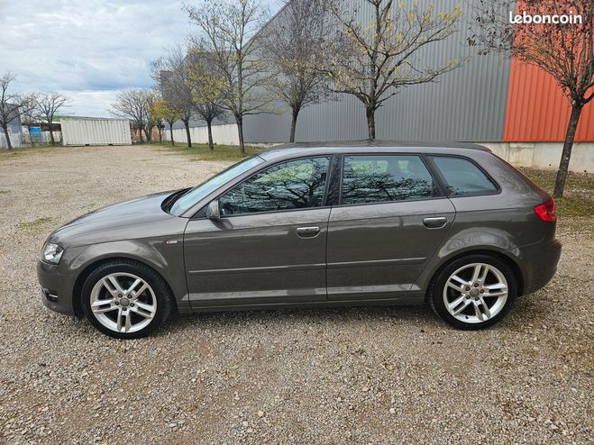 Audi A3 1.8 TFSI S Line Sportpaket Plus Trs Bon Marron de 2011
