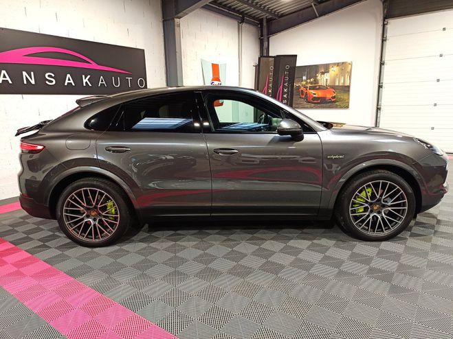 Porsche Cayenne COUPE E-Hybrid 3.0 V6 462 ch Tiptronic B Gris de 2021
