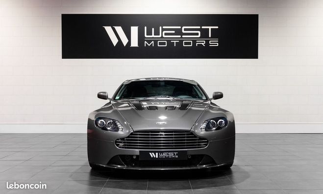 Aston martin V8 Vantage V12 6.0 517 ? Franaise Entretien exclus Gris de 2010
