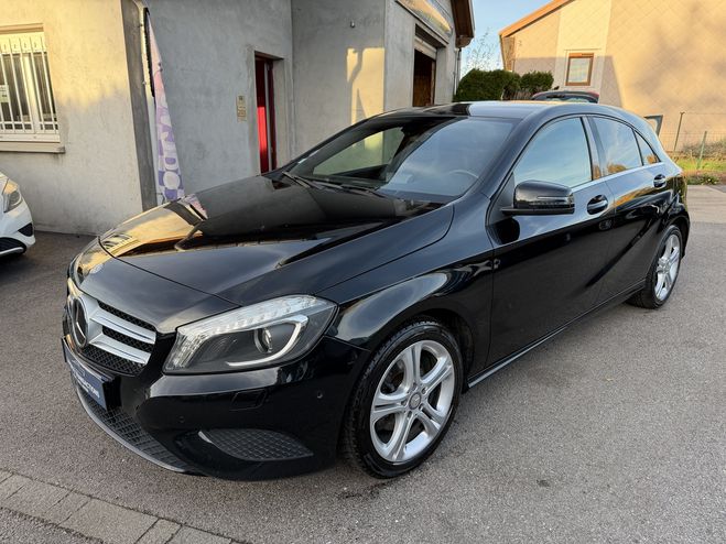 Cliquer pour voir la photo suivante Mercedes Classe A 180 SENSATION 7G-DCT NOIR de 2014