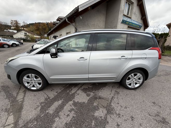 Peugeot 5008 1.6 HDI115 FAP ALLURE 7PL GRIS C de 2012