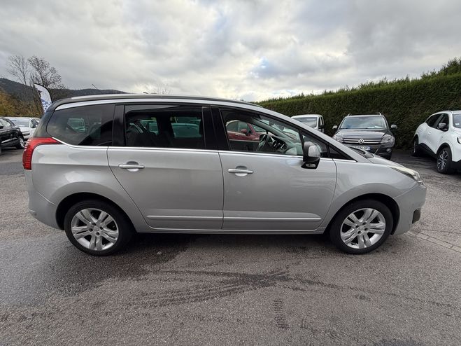 Peugeot 5008 1.6 HDI115 FAP ALLURE 7PL GRIS C de 2012