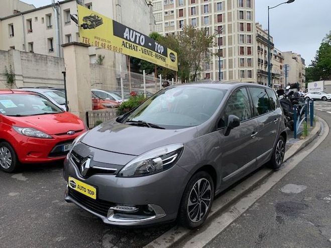 Cliquer pour voir la photo suivante Renault Scenic 1.2 TCE 130CH ENERGY BOSE EURO6 2015 GRIS F de 2015