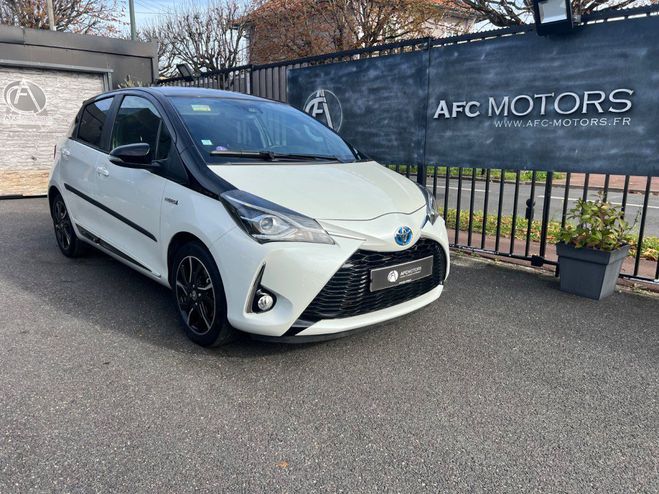 Cliquer pour voir la photo suivante Toyota Yaris Collection Hybrid CVT Blanc de 2017