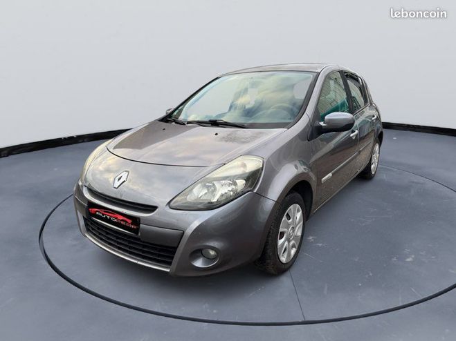 Renault Clio 3 1.5 dCi 85 CH Climatisation Autre de 2009