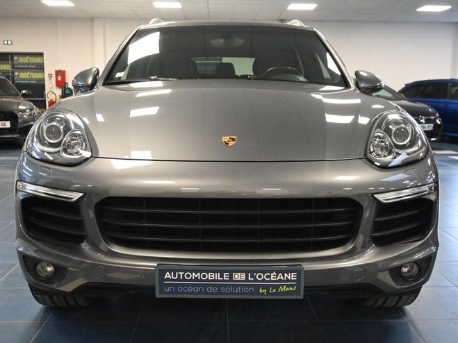 Porsche Cayenne 3.0D V6 262 ch Tiptronic A Gris Fonc de 2016