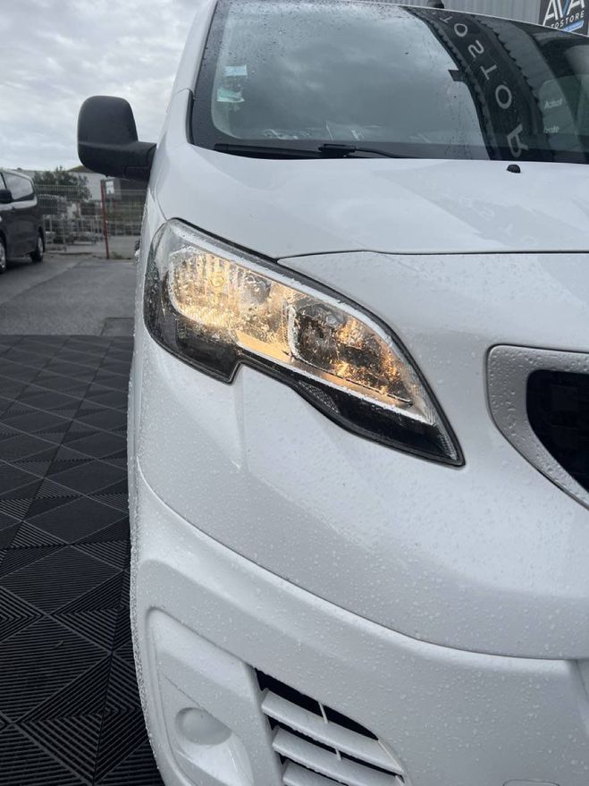 Peugeot Expert III Standard 2.0 Blue HDi Fourgon moyen  BLANC de 2019