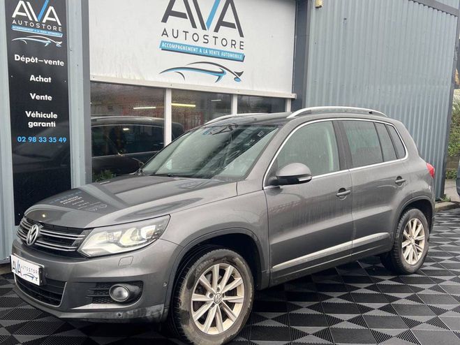 Cliquer pour voir la photo suivante Volkswagen Tiguan 2.0 TDI 140ch BlueMotion Technology FAP GRIS F de 2012