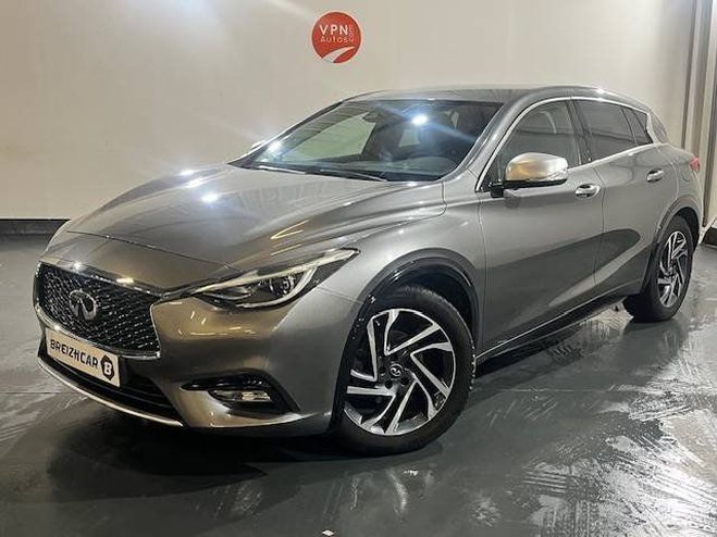 Cliquer pour voir la photo suivante Infiniti Q30 1.5d 109ch Premium GRIS F de 2019