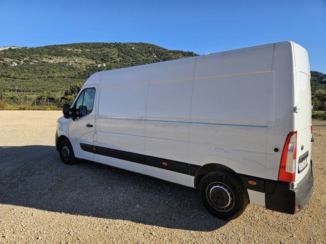 Renault Master L3H2 P3 135 le blanc de 2022
