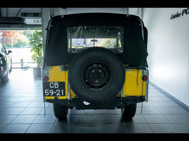 Land rover Series III 109 LONG Jaune de 1964