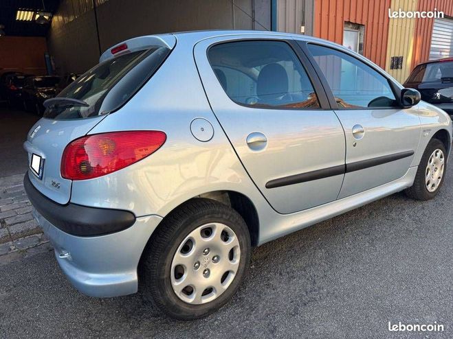 Peugeot 206 Grand Filou 1.1 ESSENCE 60CH Bleu de 2004