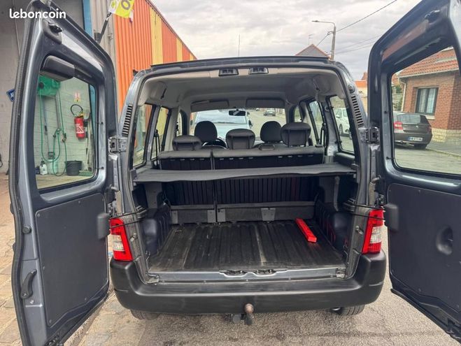 Citroen Berlingo First 1.4 essence 75ch Gris de 2009