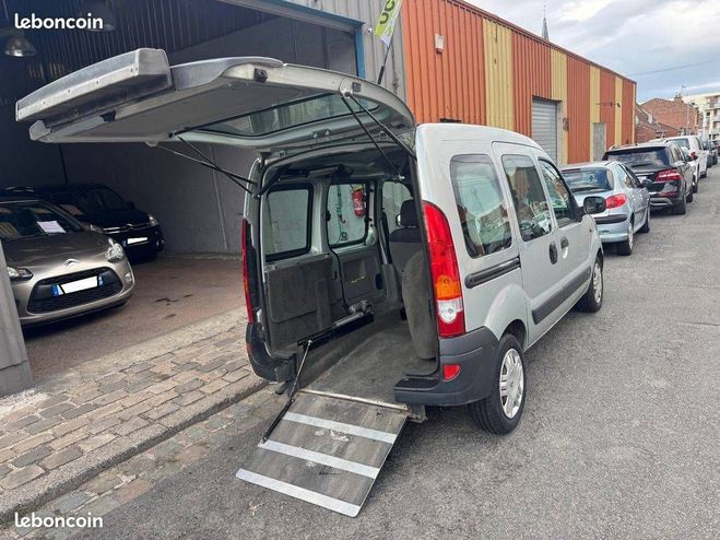 Renault Kangoo 1.6 ESSENCE TPMR ( handicap) Gris de 2005