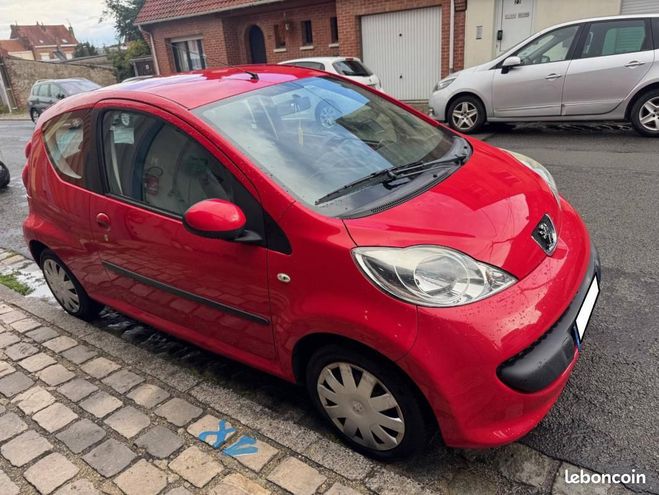 Peugeot 107 Filou 1.0 ESSENCE 68CH Rouge de 2007